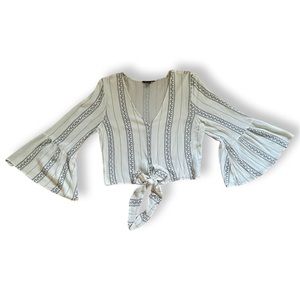 American Eagle Outfitters Blouse Size: L